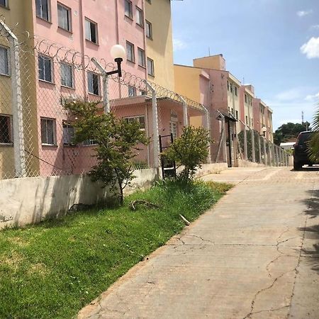 Apartamento Climatizado Marília Dış mekan fotoğraf