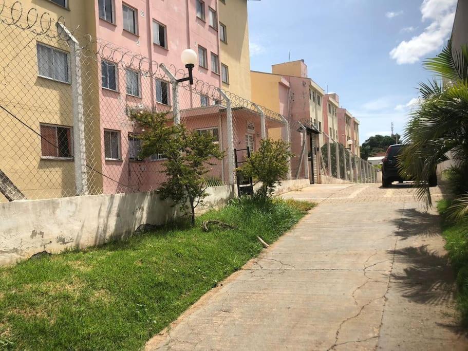 Apartamento Climatizado Marília Dış mekan fotoğraf